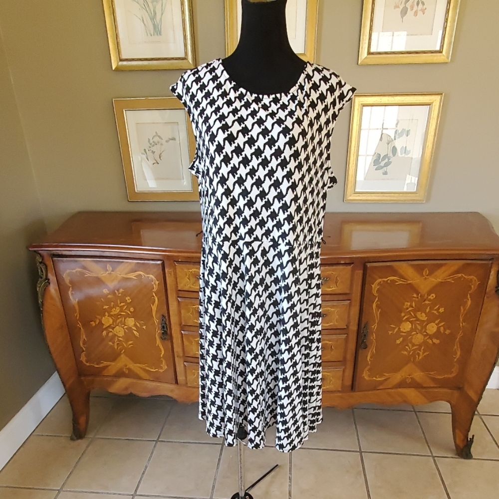 1211 GEORGE Dress